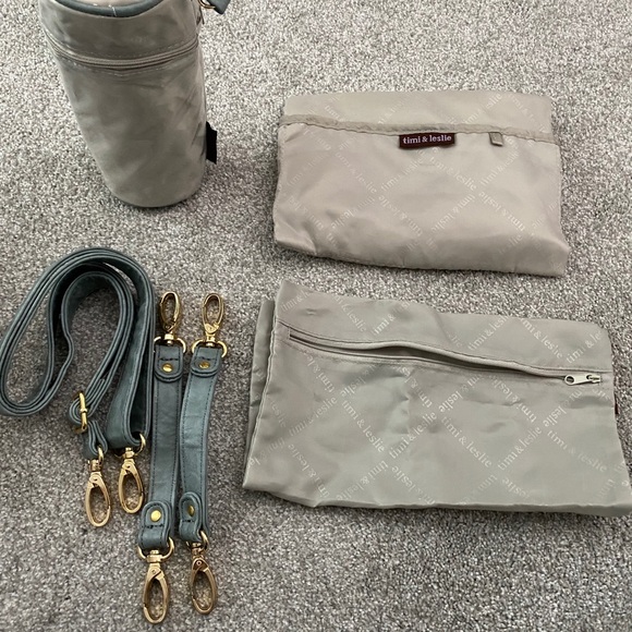 Timi & Leslie Diaper Bag - Picture 2 of 5